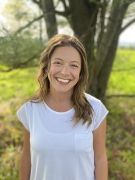 Emily Winter Headshot 2